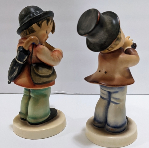 Two Hummel Ceramic Figurines Flute Player And Fiddle Player Vintage 1960-72 - Picture 5 of 11